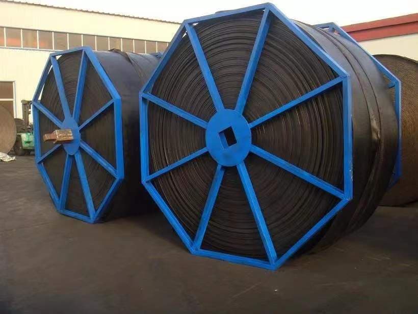 Banda transportadora de caucho para minería e industria pesada